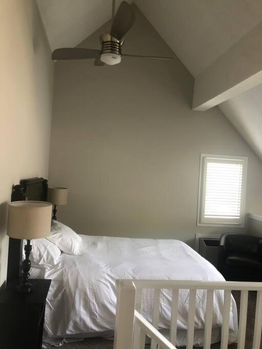 Freshly Upgraded Cozy Loft @ North Creek