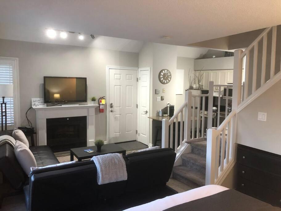 Freshly Upgraded Cozy Loft @ North Creek